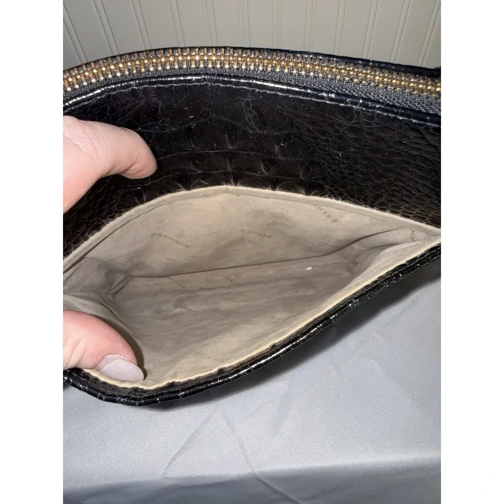 Brahmin strap shows